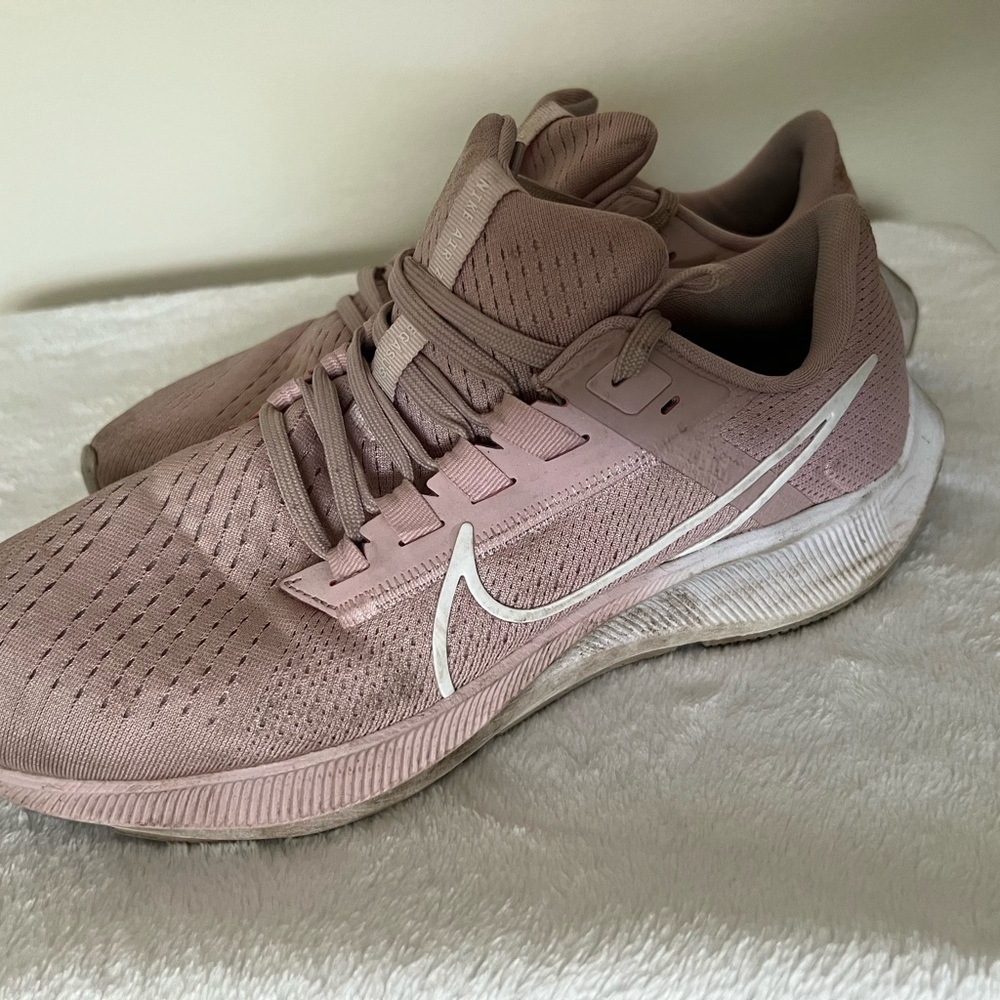Women's Pink Athletic Shoes